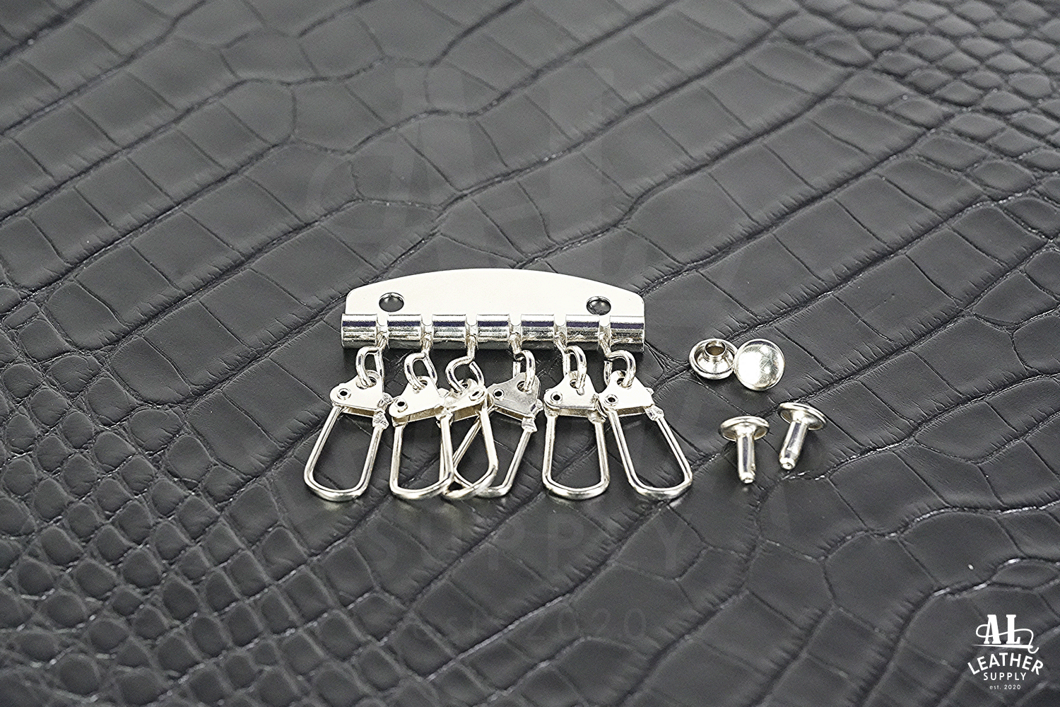 NL/ Silas (Key Holder)