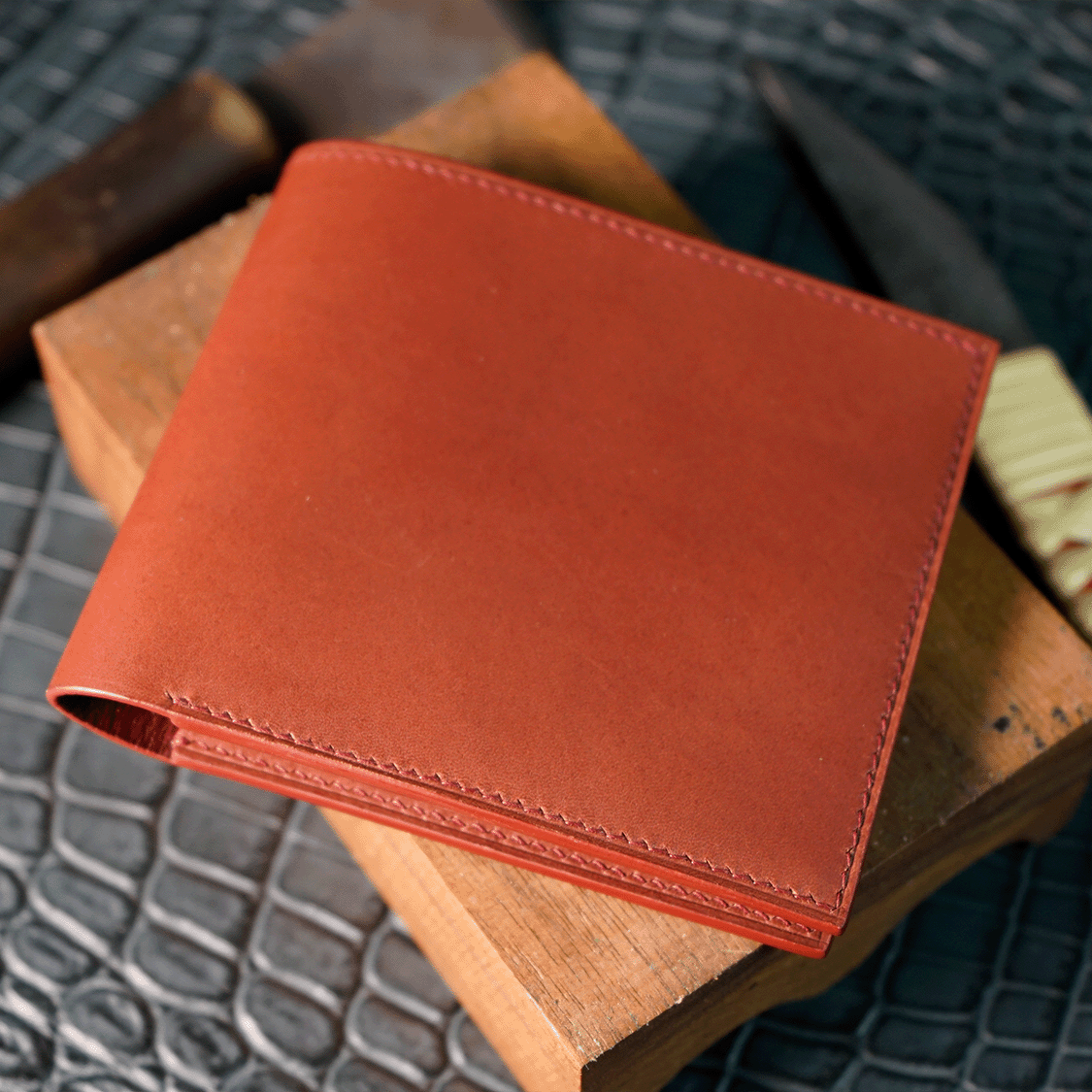 Leather Bifold Wallet, Bifold Wallet - 8 Slot