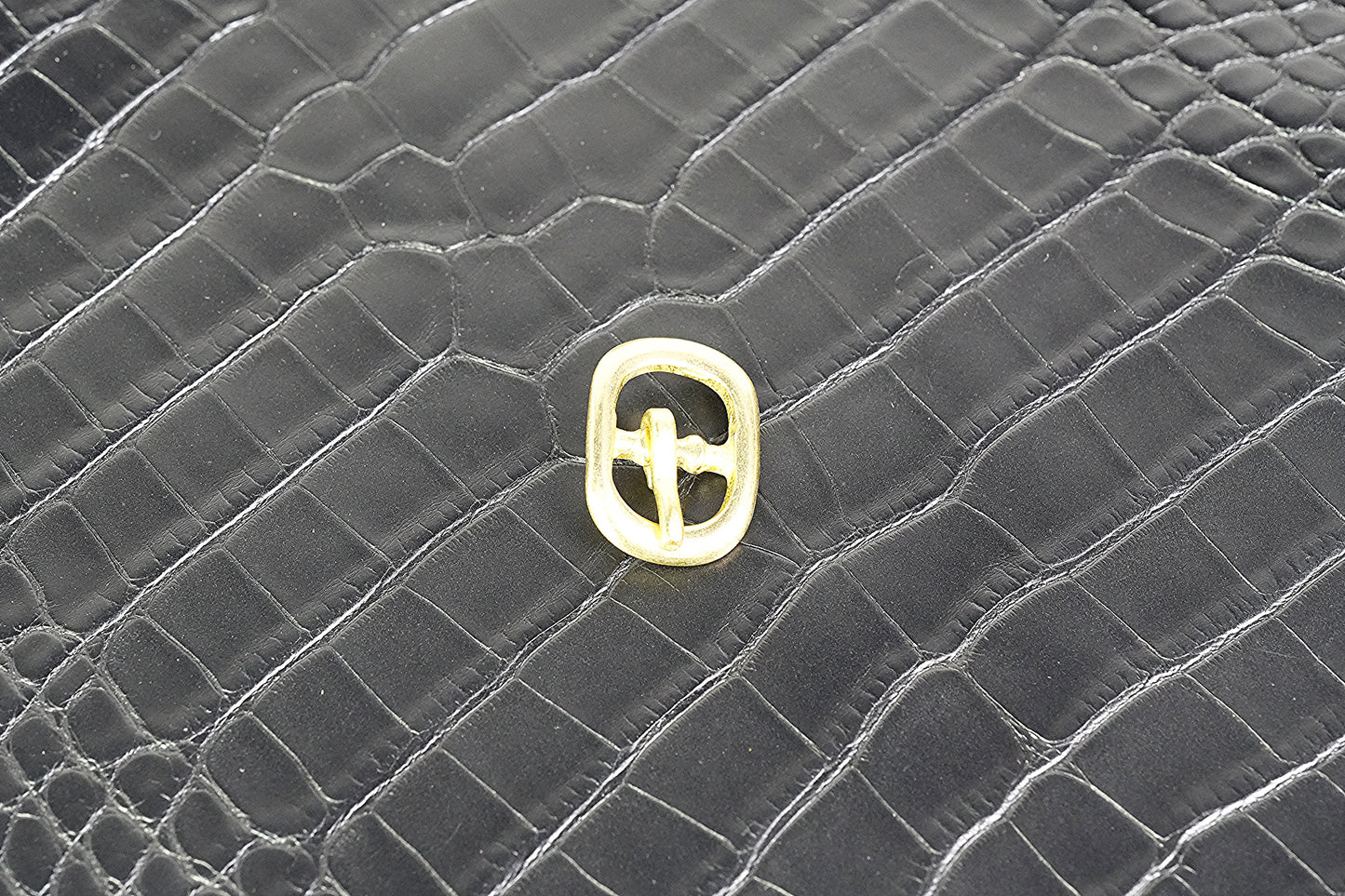 Center Bar Strap Buckle