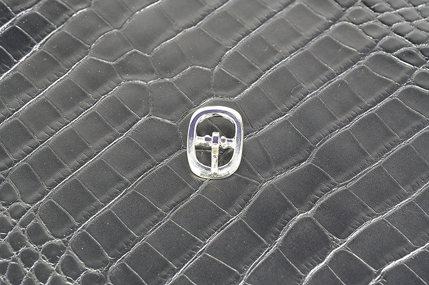 Center Bar Strap Buckle