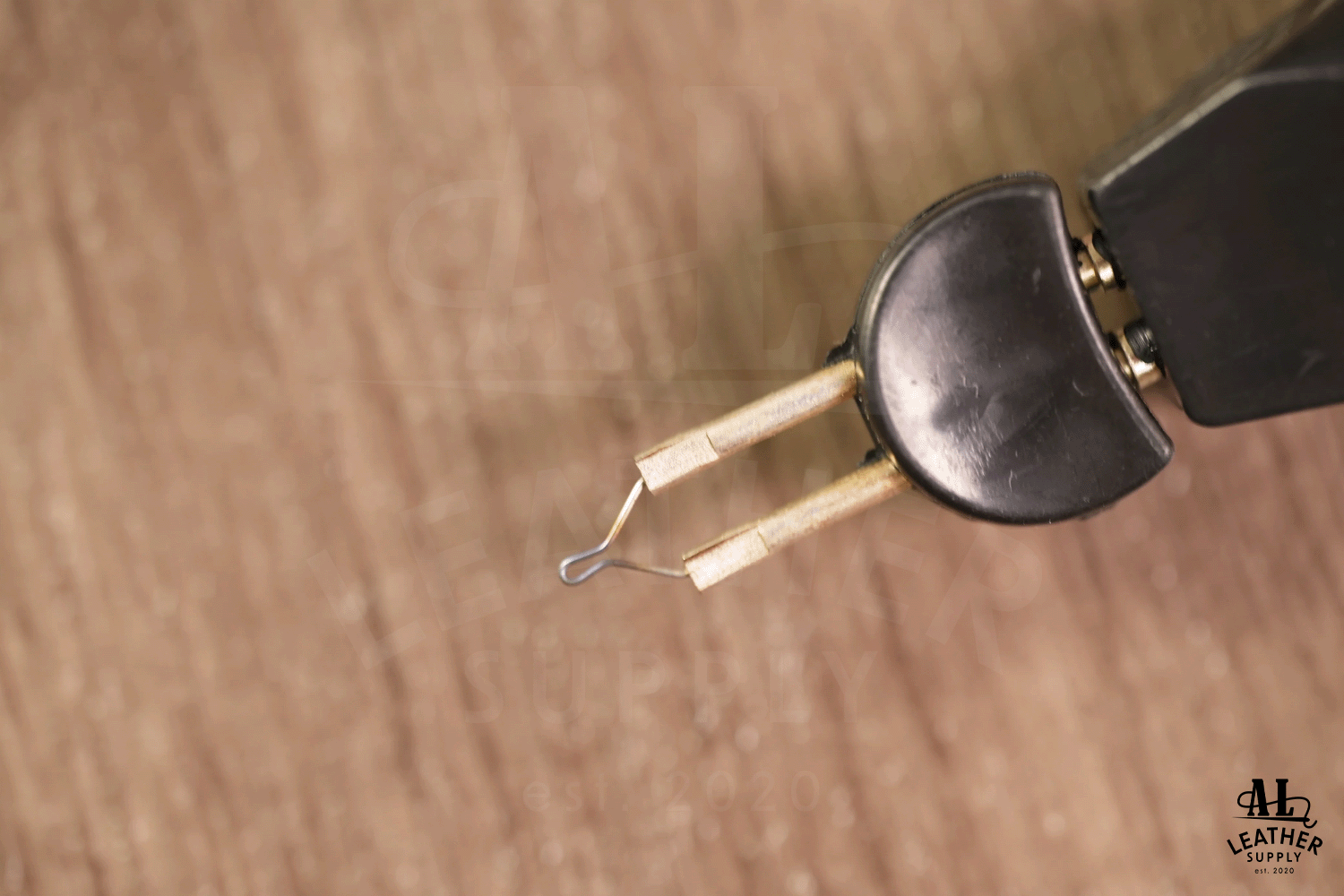 Thread Zapper – AL Leather Singapore